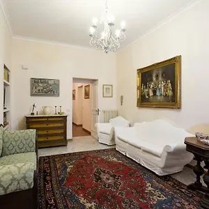 https://fontana-de-trevi-apartment.it-romehotels.com